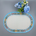 4-piece set of non-slip faux leather placemats, heat-insulating and easy to clean.