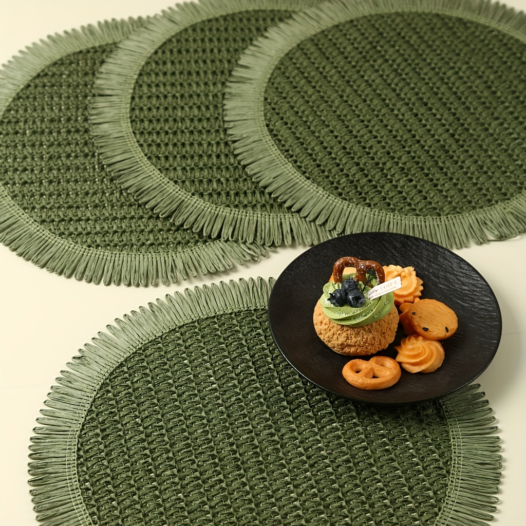 4/6-piece Bohemian Farmhouse Style Round Tassel Placemats